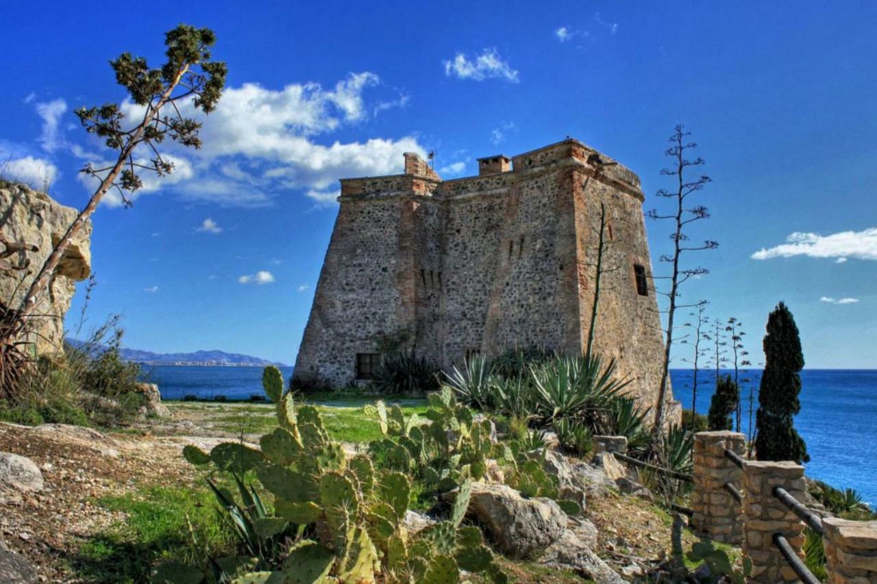 Tropical Andalusian Place Almuñécar Exteriör bild